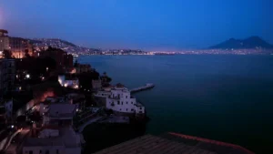 Panorama notturno di Napoli